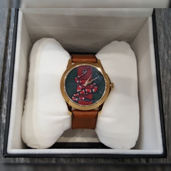 Moda Boutique Other - NWT Authentic Gucci Red and Green Two Tone Watch